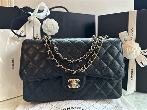 chanel classic flap 23 vs 25|Chanel classic flap bag vintage.